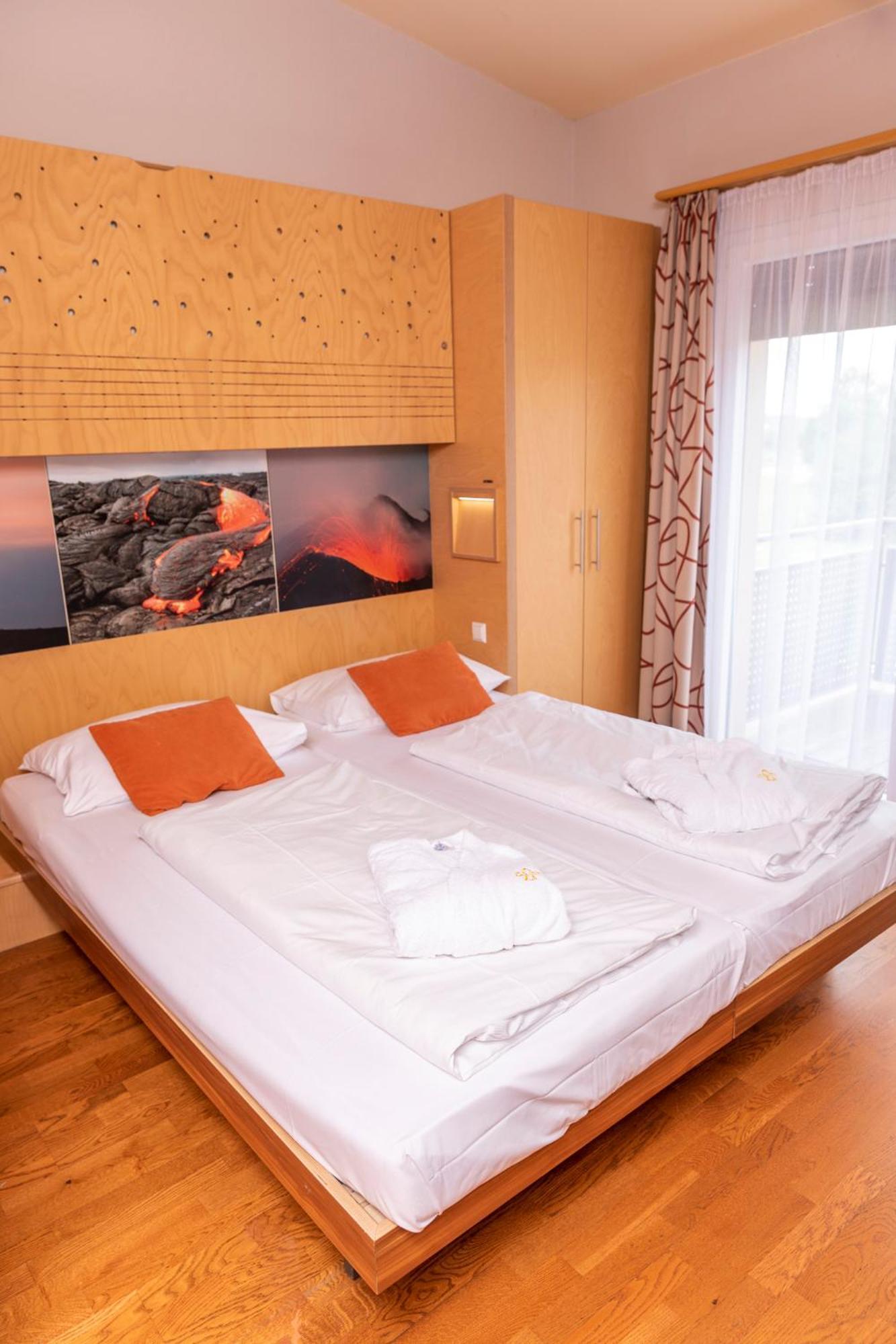 Vulkan Wellness Hotel & Camping แซลเดอมักล์ ภายนอก รูปภาพ